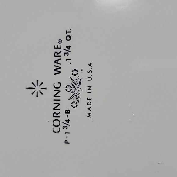 Pyrex Blue Vintage Cornflower Covered dish - Picture 5 of 5